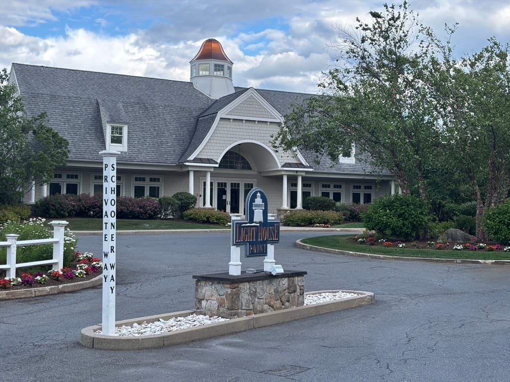 606 Schooner Way # 606, Plymouth MA 02360