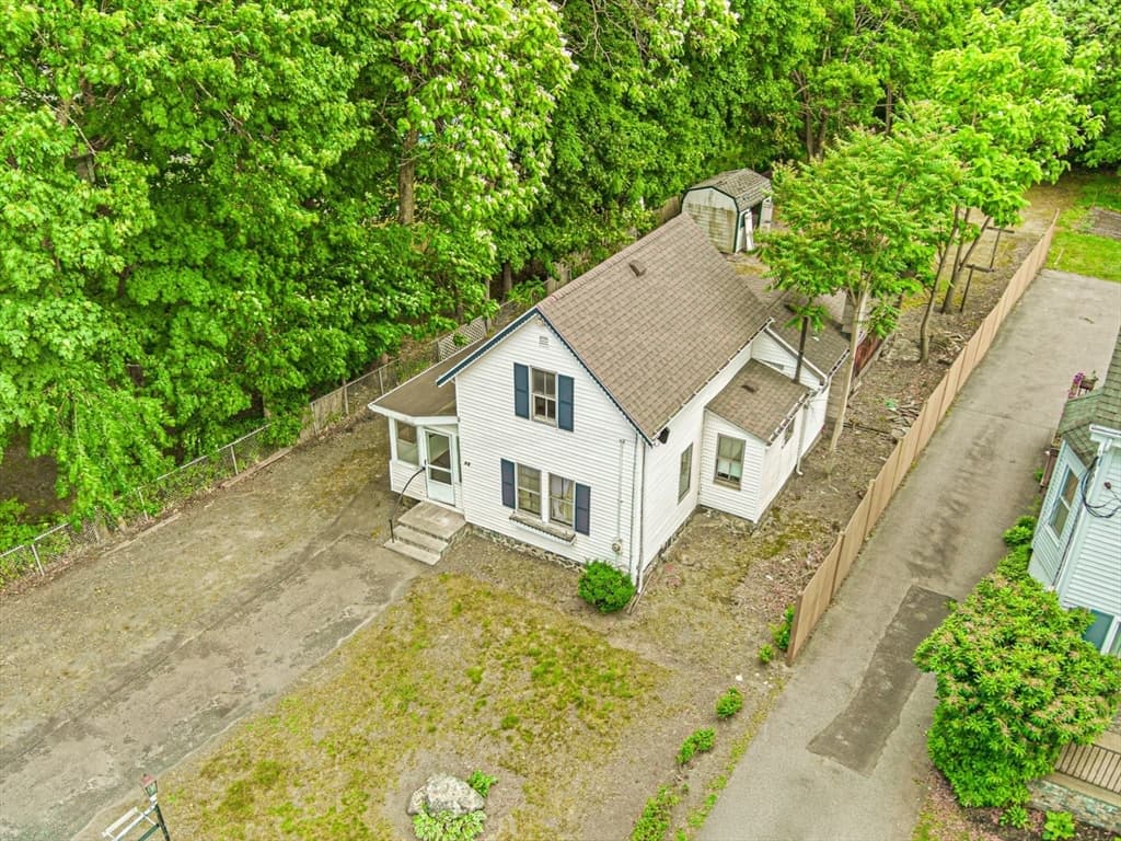 Single Family Residence at 50 Marble St, Stoneham MA 02180, photo 6 of 30