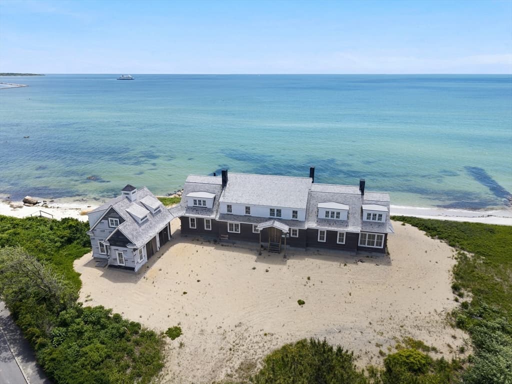 Single Family Residence at 31 Dale Ave, Barnstable MA 02647, Barnstable, photo 21 of 22