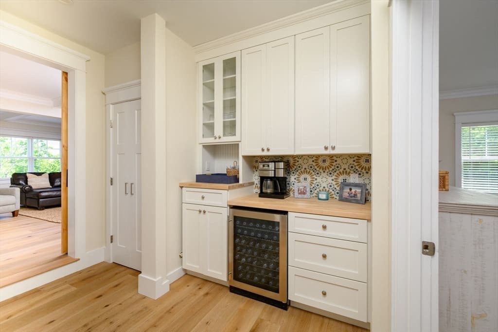 7 Laurel Street, Hingham MA 02043 photo 22