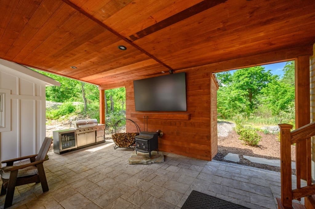 7 Laurel Street, Hingham MA 02043 photo 9