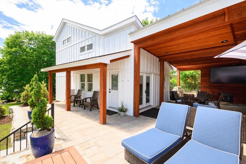 7 Laurel Street, Hingham MA 02043 photo 11