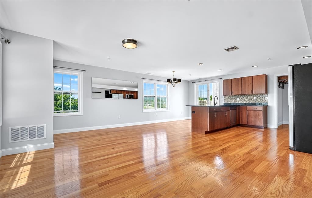 29 Spruce St # 42, Waltham MA 02453 photo 24