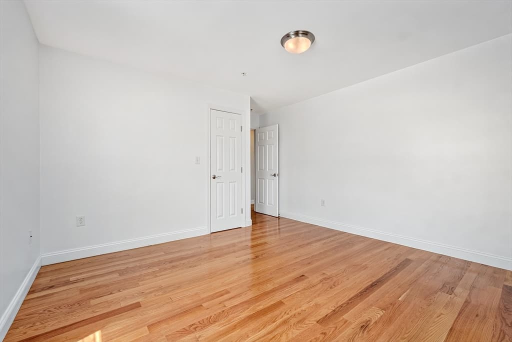 29 Spruce St # 42, Waltham MA 02453 photo 31
