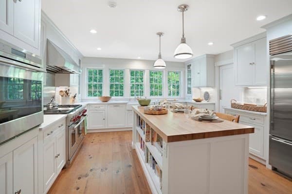 Single Family Residence at 53 Stoney Hill Rd, West Tisbury MA 02575, photo 11 of 41