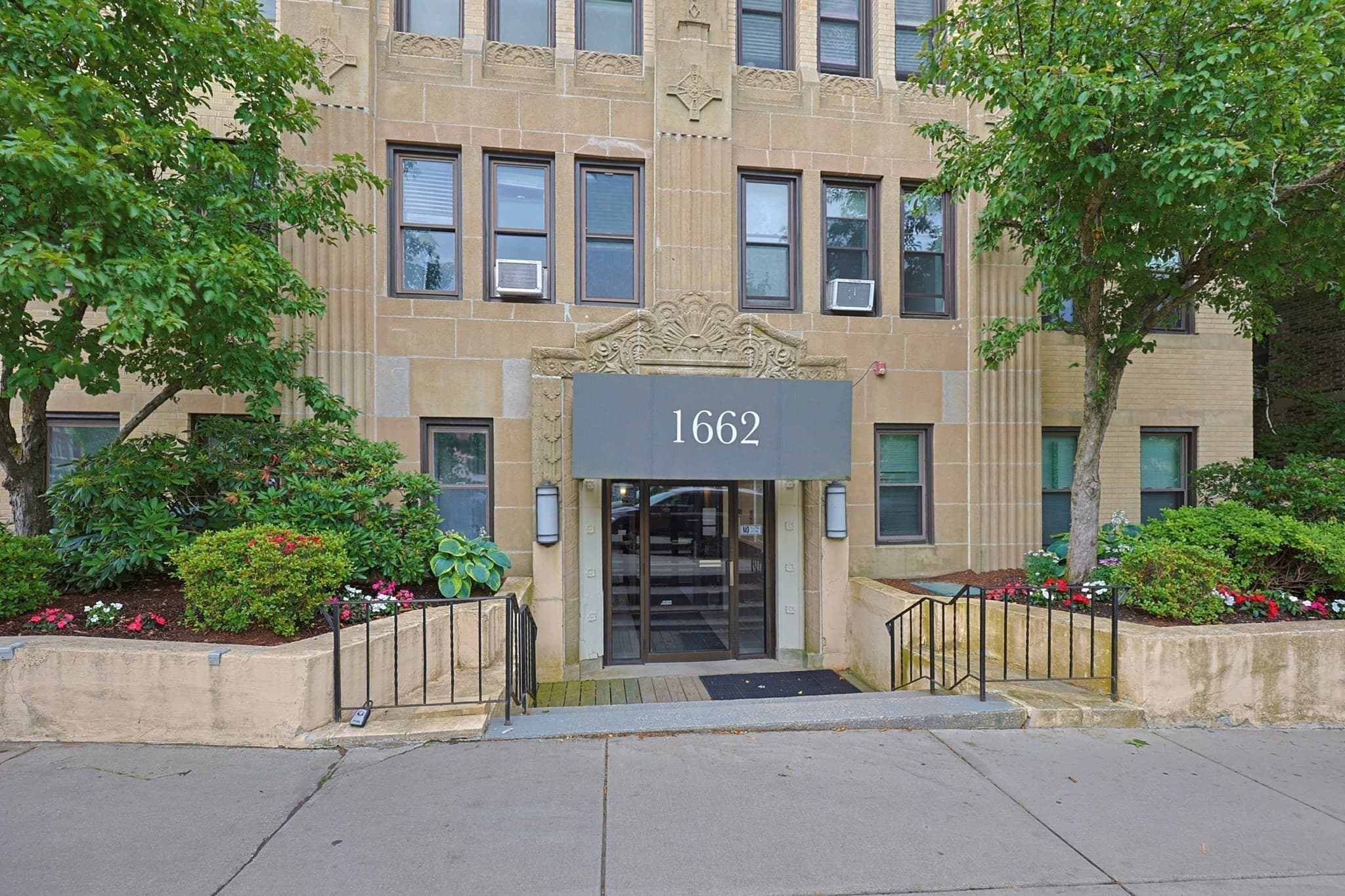 1662 Commonwealth Ave # 43, Boston MA 02135