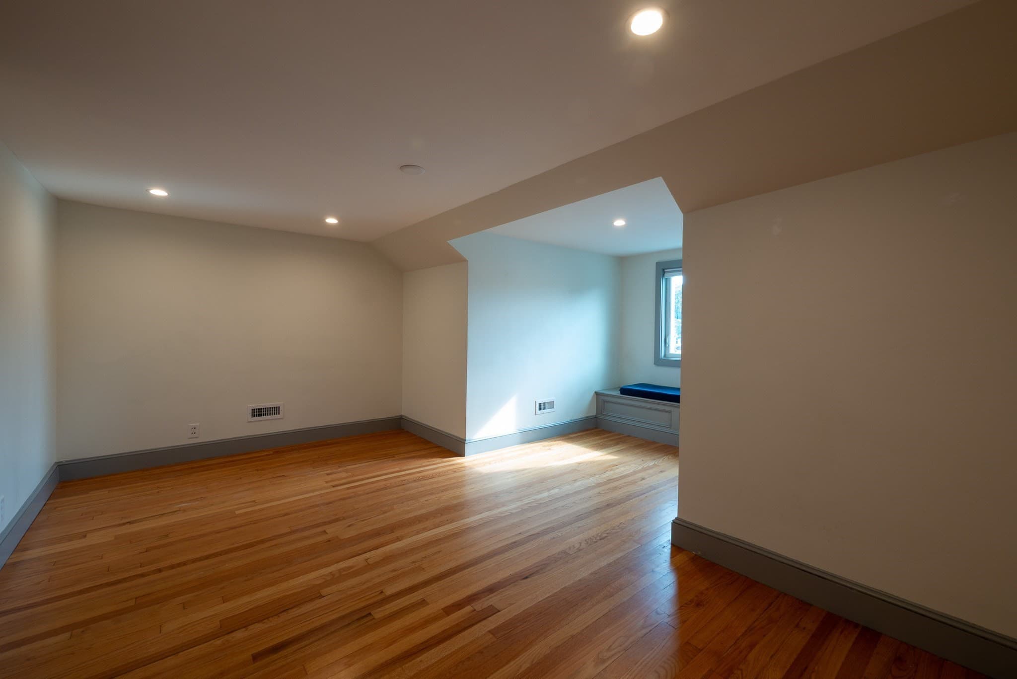 2 Family - 2 Units Up/Down at 590 Gallivan Blvd, Boston MA 02124, photo 11 of 22