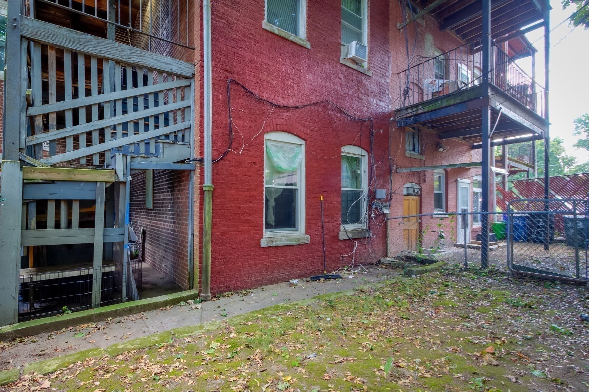 3 Family at 9 Forbes St, Boston MA 02130, photo 26 of 28