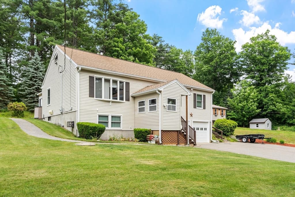386 Sherbert Road, Ashburnham MA 01430 photo 2