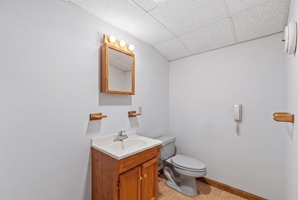386 Sherbert Road, Ashburnham MA 01430 photo 10