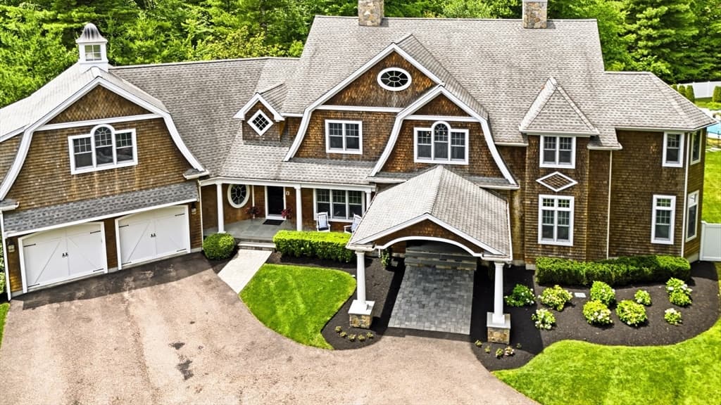 202 R Prospect Street, Easton MA 02334