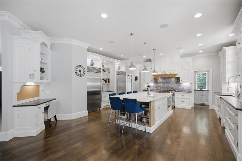 202 R Prospect Street, Easton MA 02334 photo 9