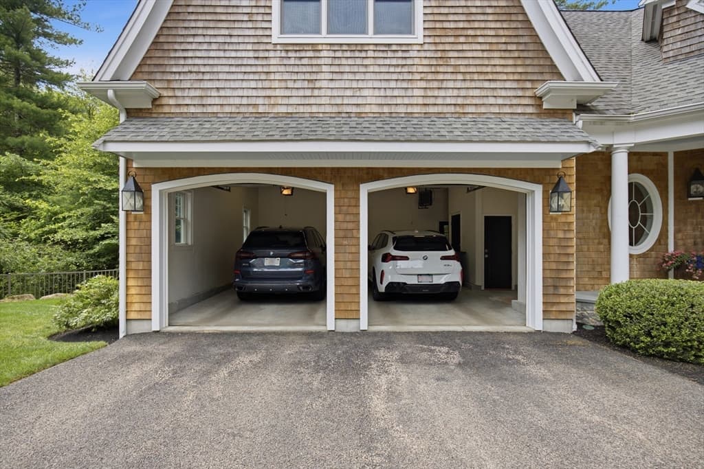 202 R Prospect Street, Easton MA 02334 photo 4