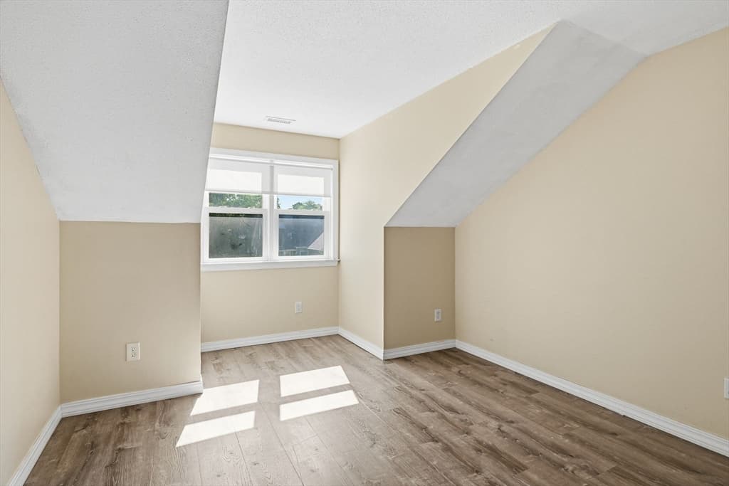 53 Luden St, Springfield MA 01118 photo 20
