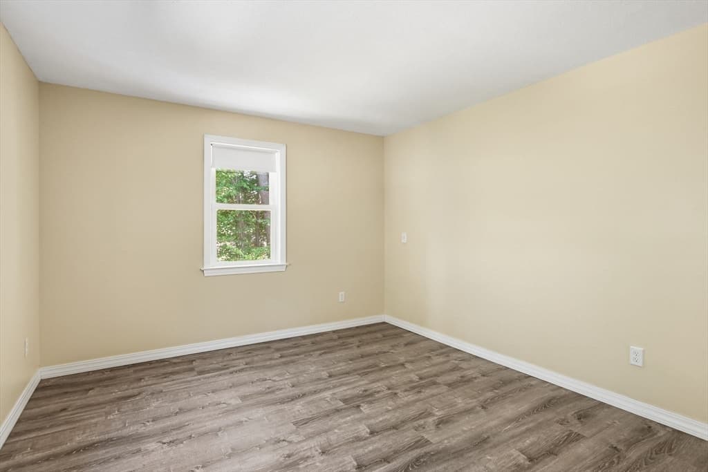 53 Luden St, Springfield MA 01118 photo 21