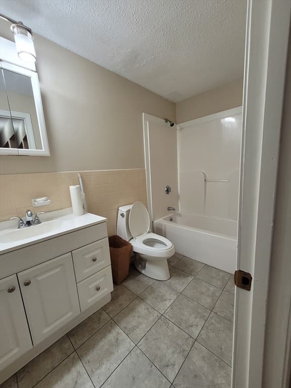 Condominium at 180 Main St # A1, Bridgewater MA 02324, Bridgewater, photo 7 of 9