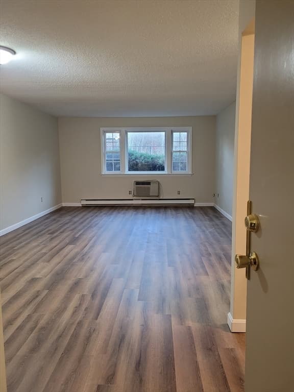 Condominium at 180 Main St # A1, Bridgewater MA 02324, Bridgewater, photo 4 of 9