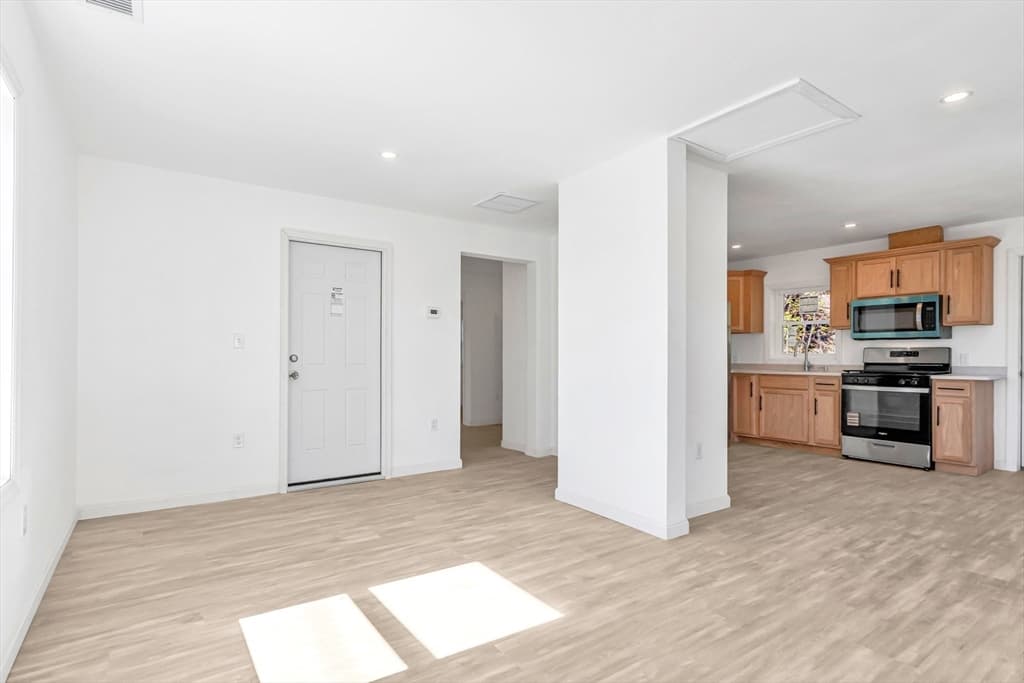 70 Marston Street, Lawrence MA 01841 photo 31