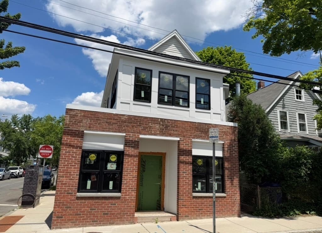 75 Dudley, Cambridge MA 02140 photo 3