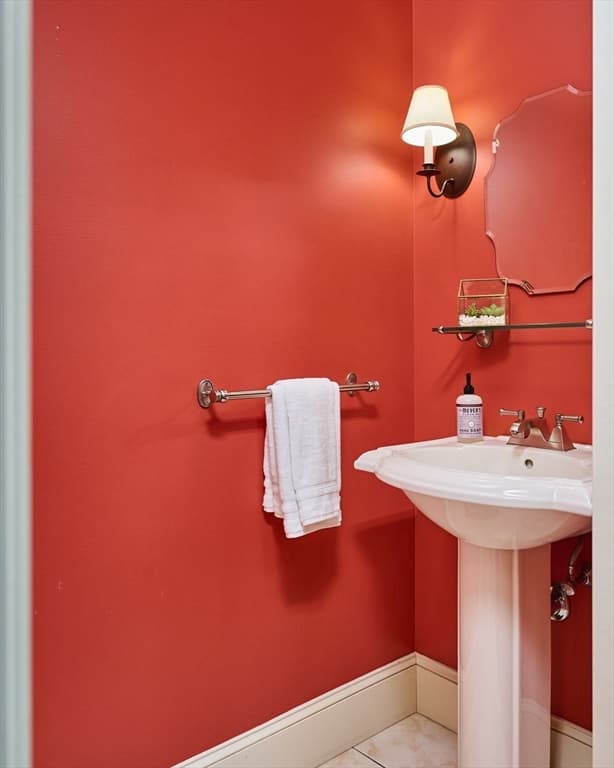 46 Sovereign Way, Northampton MA 01062 photo 17