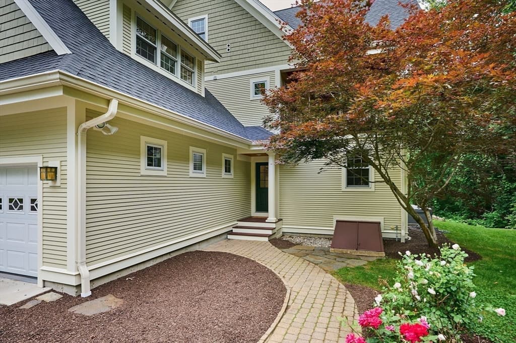 46 Sovereign Way, Northampton MA 01062 photo 37