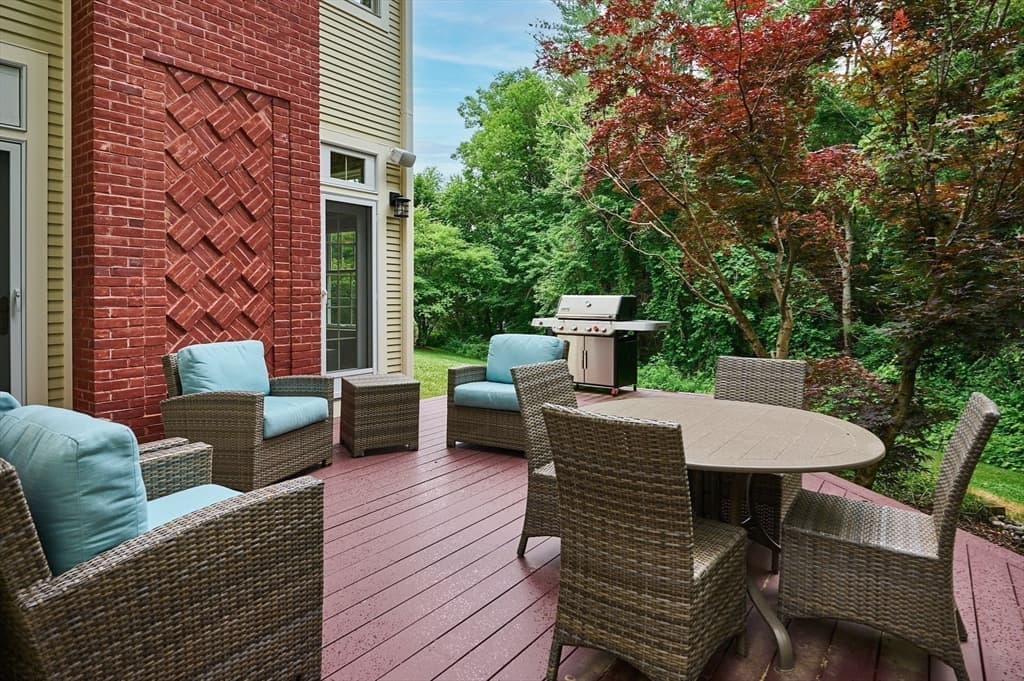 46 Sovereign Way, Northampton MA 01062 photo 39