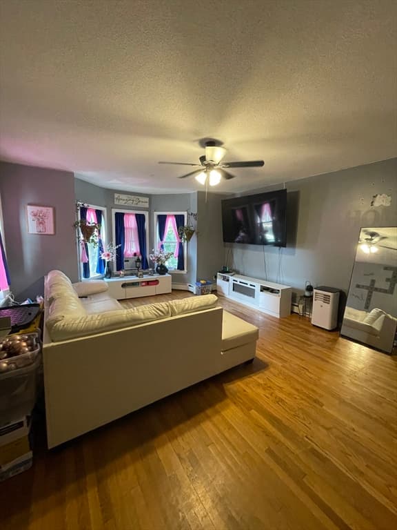 187 Chestnut St, Holyoke MA 01040 photo 17