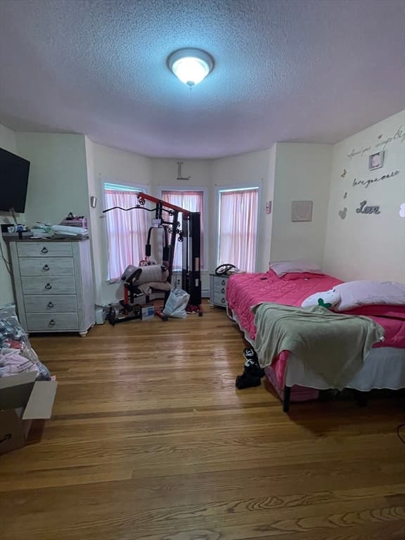 187 Chestnut St, Holyoke MA 01040 photo 16