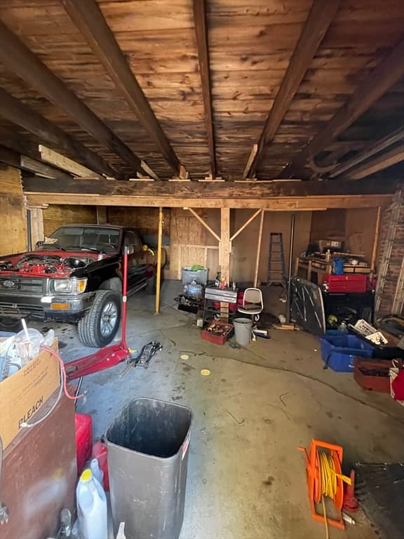 187 Chestnut St, Holyoke MA 01040 photo 5