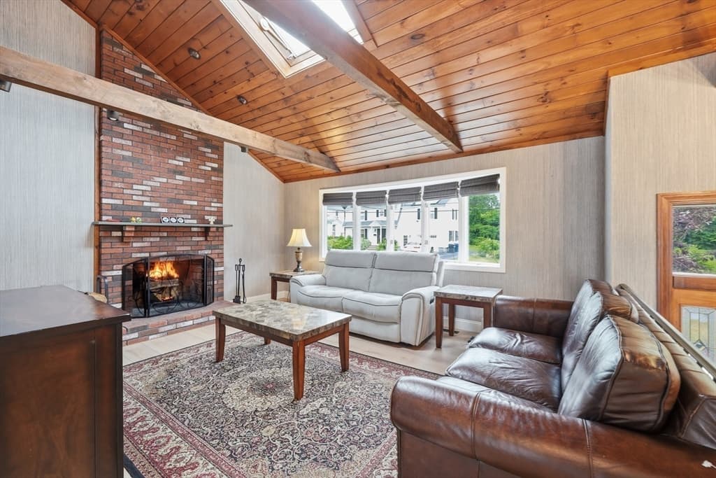 12 Lawrence St, Milford MA 01757 photo 7