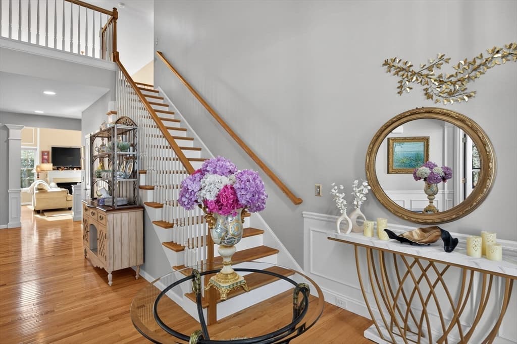 Single Family Residence at 22 Picket Fence, Plymouth MA 02360, photo 7 of 38