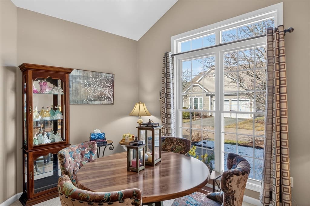 Single Family Residence at 22 Picket Fence, Plymouth MA 02360, photo 10 of 38
