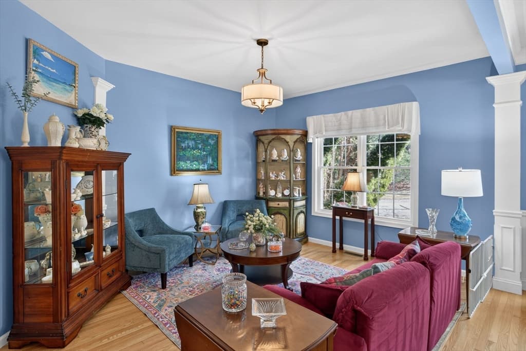 Single Family Residence at 22 Picket Fence, Plymouth MA 02360, photo 11 of 38