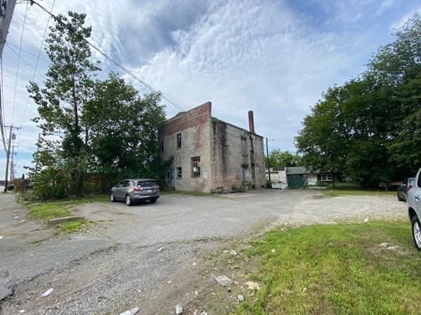 370 N Montello St, Brockton MA 02301 photo 2