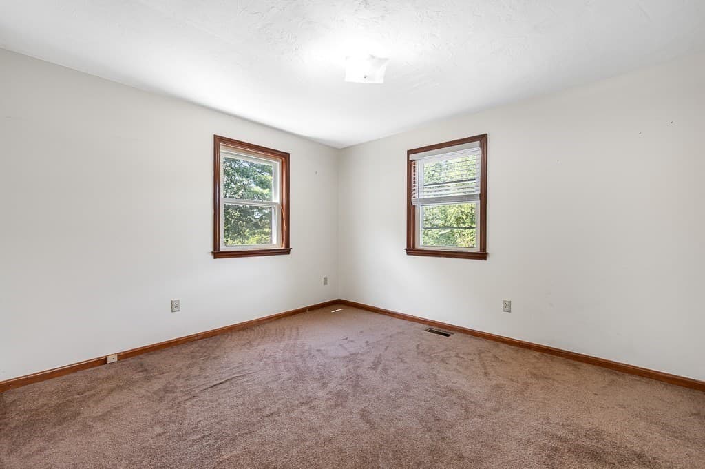 6 Marlboro Dr, Leicester MA 01524 photo 16