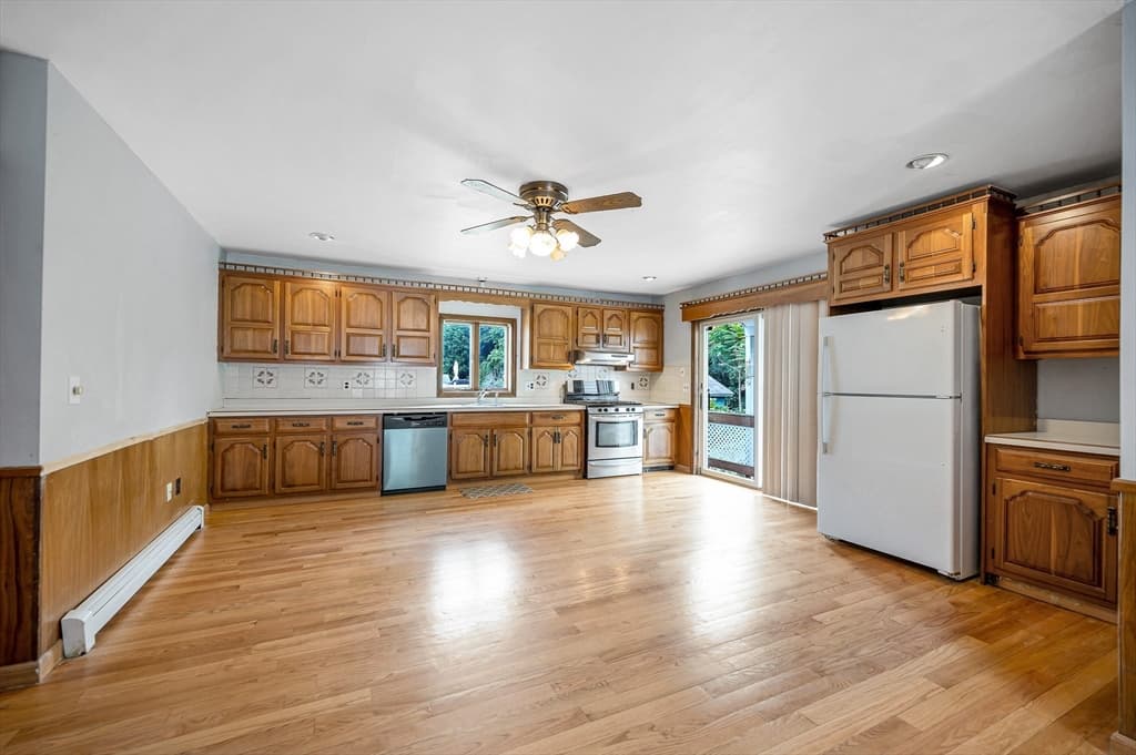 50 Wentworth Avenue, Lowell MA 01852 photo 16