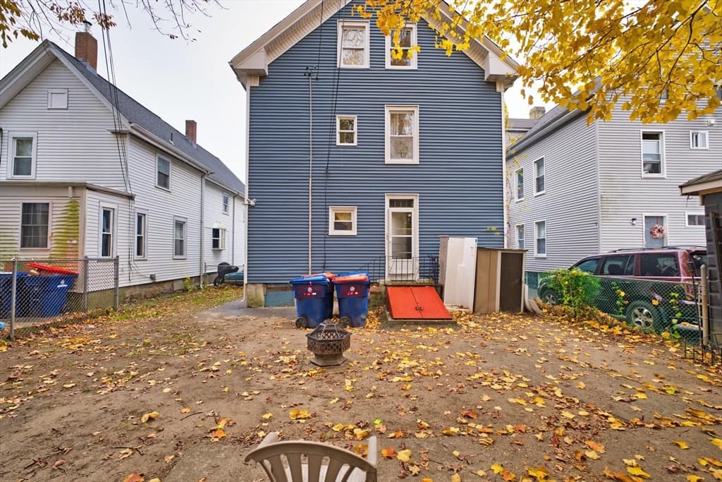 3 Family at 324 Cottage St, New Bedford MA 02740, photo 41 of 42