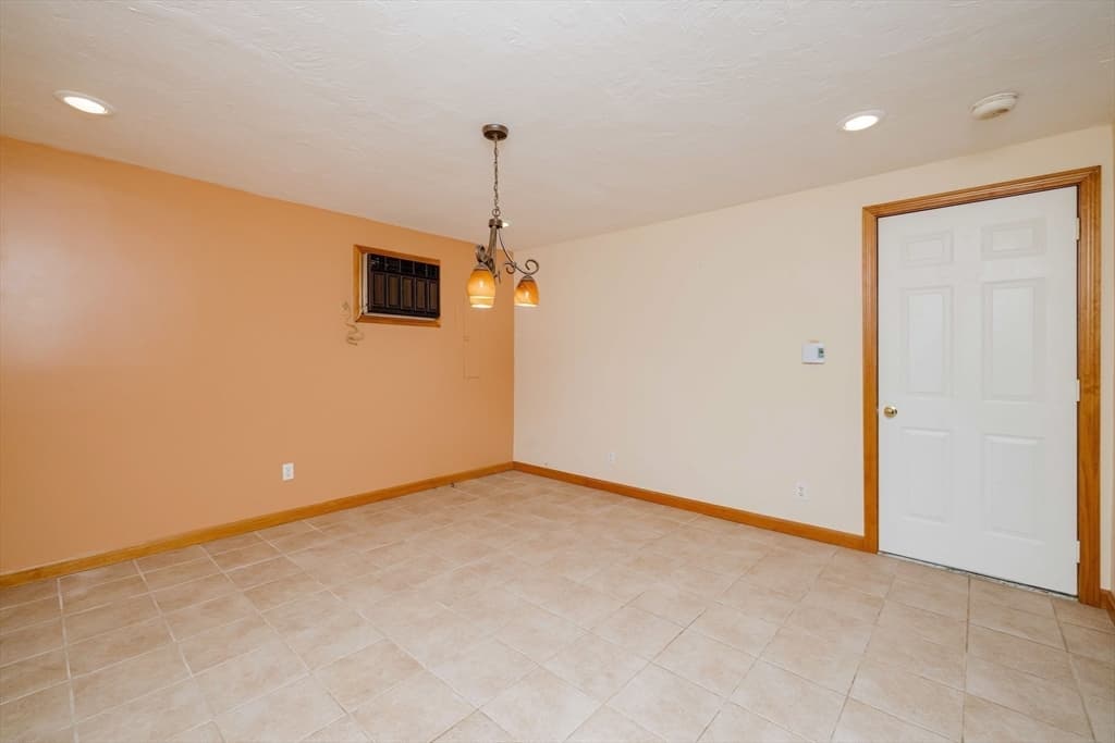 362 Hovenden Ave, Brockton MA 02302 photo 6