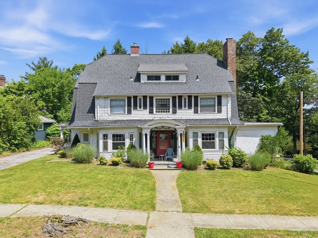 Single Family Residence at 45 Yale St, Holyoke MA 01040, Holyoke, photo 3 of 31