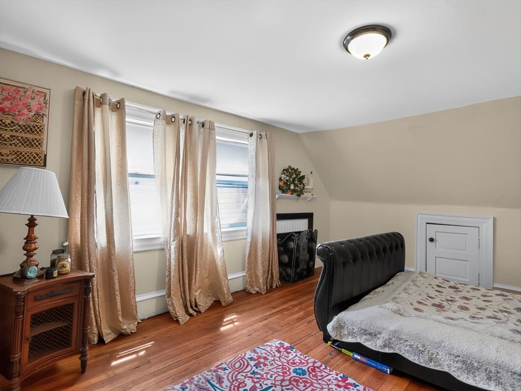 Single Family Residence at 45 Yale St, Holyoke MA 01040, Holyoke, photo 24 of 31