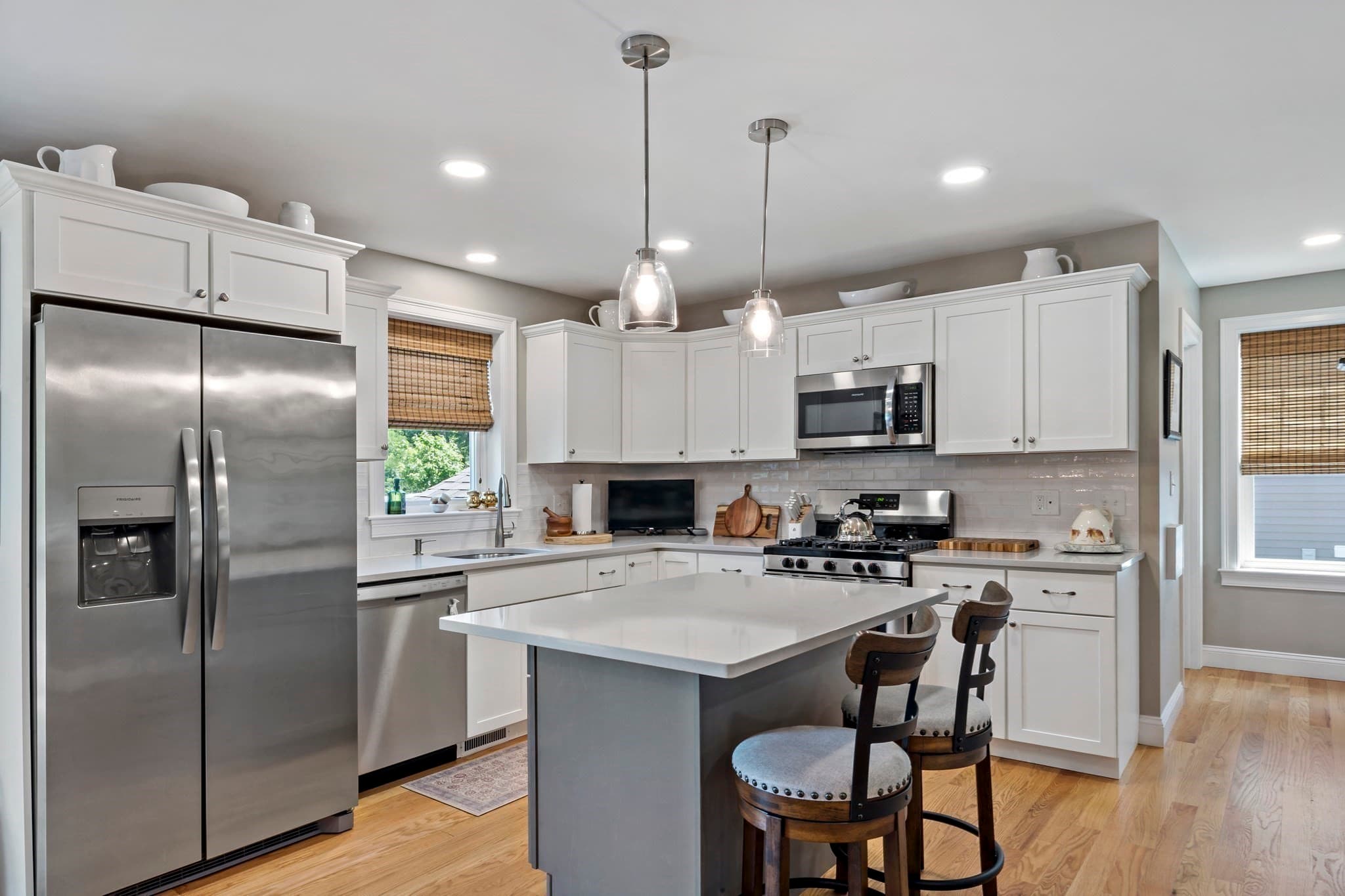 Single Family Residence at 670 Bay St, Fall River MA 02724, Fall River, photo 15 of 42