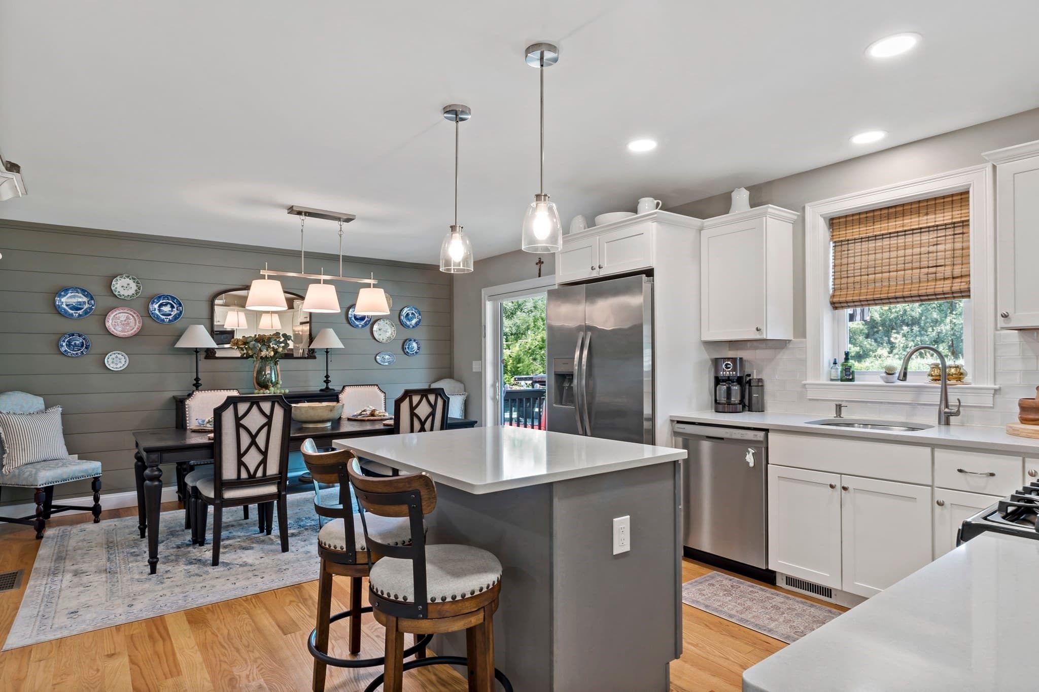 Single Family Residence at 670 Bay St, Fall River MA 02724, Fall River, photo 11 of 42