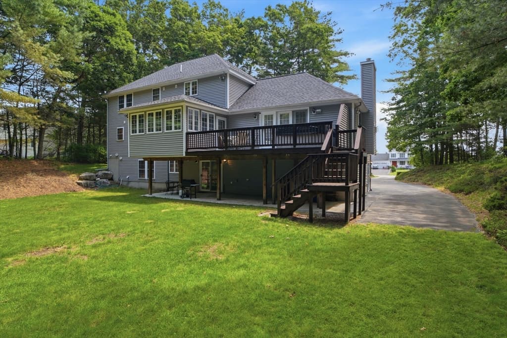 20 Emerald St, Tyngsborough MA 01879 photo 5