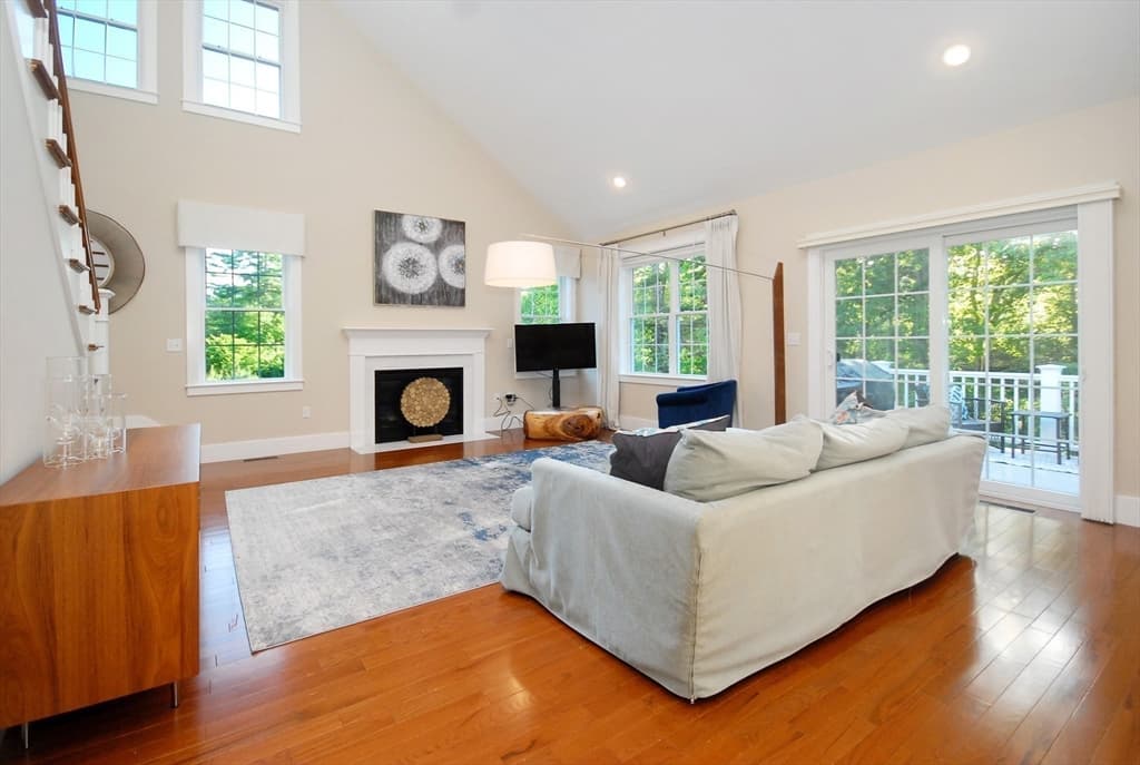 Condominium at 25 Black Horse Pl # 25, Concord MA 01742, Concord, photo 3 of 36