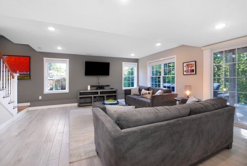 Condominium at 25 Black Horse Pl # 25, Concord MA 01742, Concord, photo 9 of 36