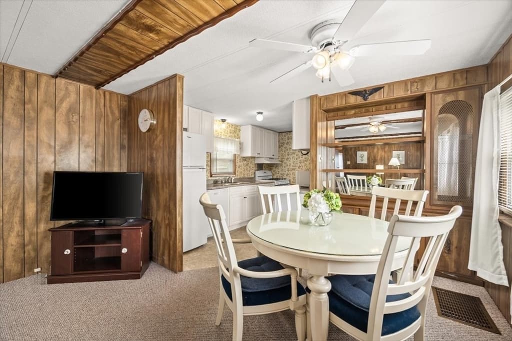 8 Thayer Dr, Taunton MA 02780 photo 12