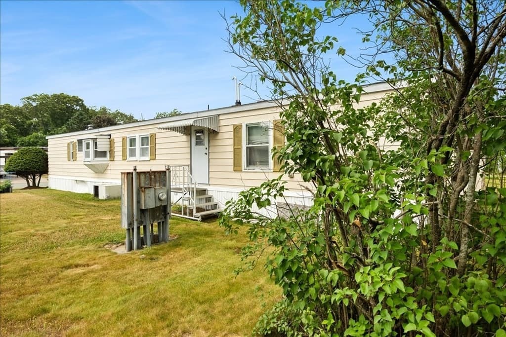 8 Thayer Dr, Taunton MA 02780 photo 5
