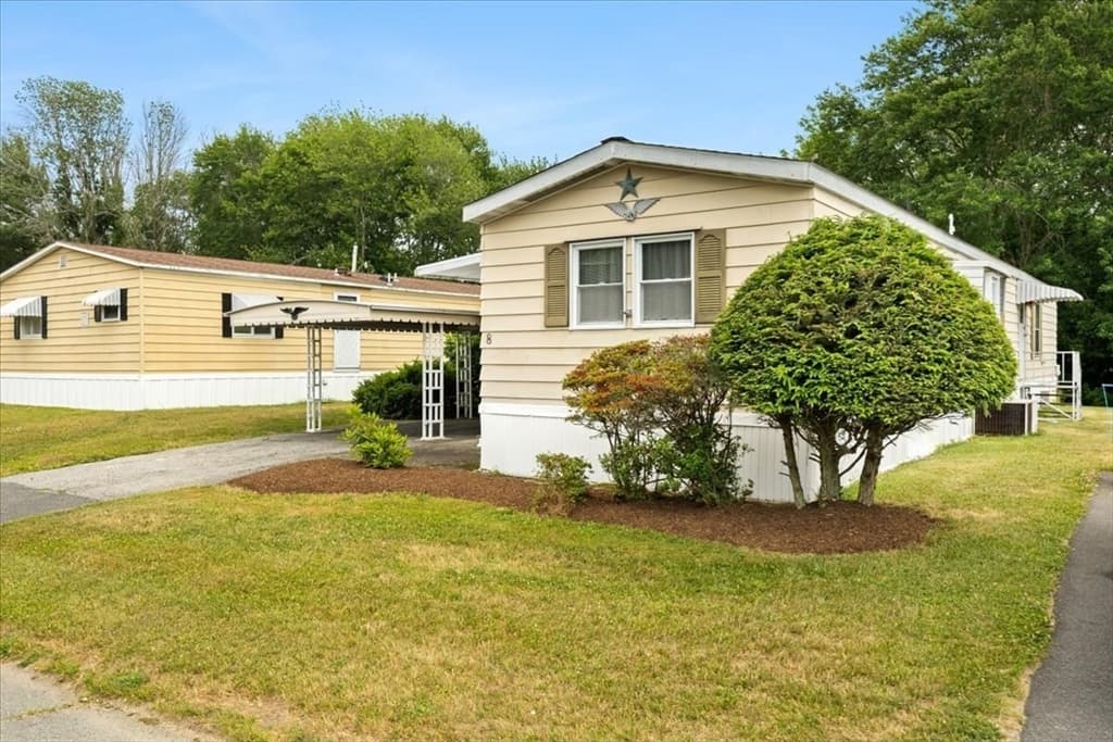 8 Thayer Dr, Taunton MA 02780 photo 4