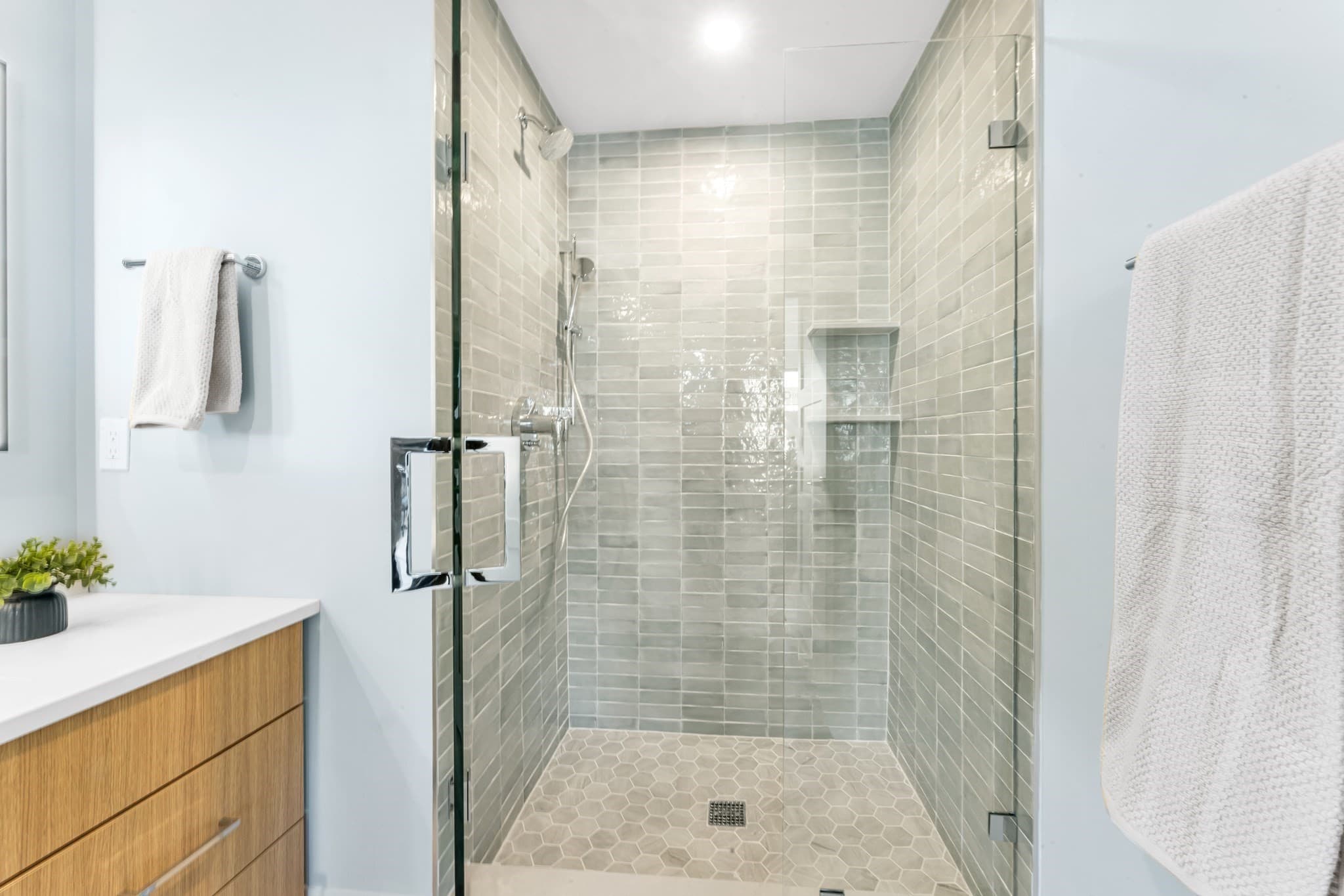 Condominium at 34 Oak Street # 103, Boston MA 02136, Boston, photo 14 of 25