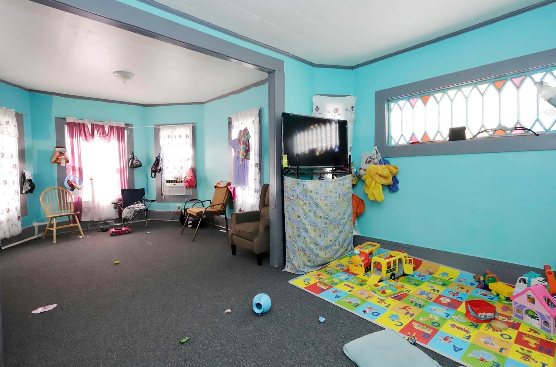 3 Family at 178 Ashley Blvd, New Bedford MA 02746, photo 6 of 16